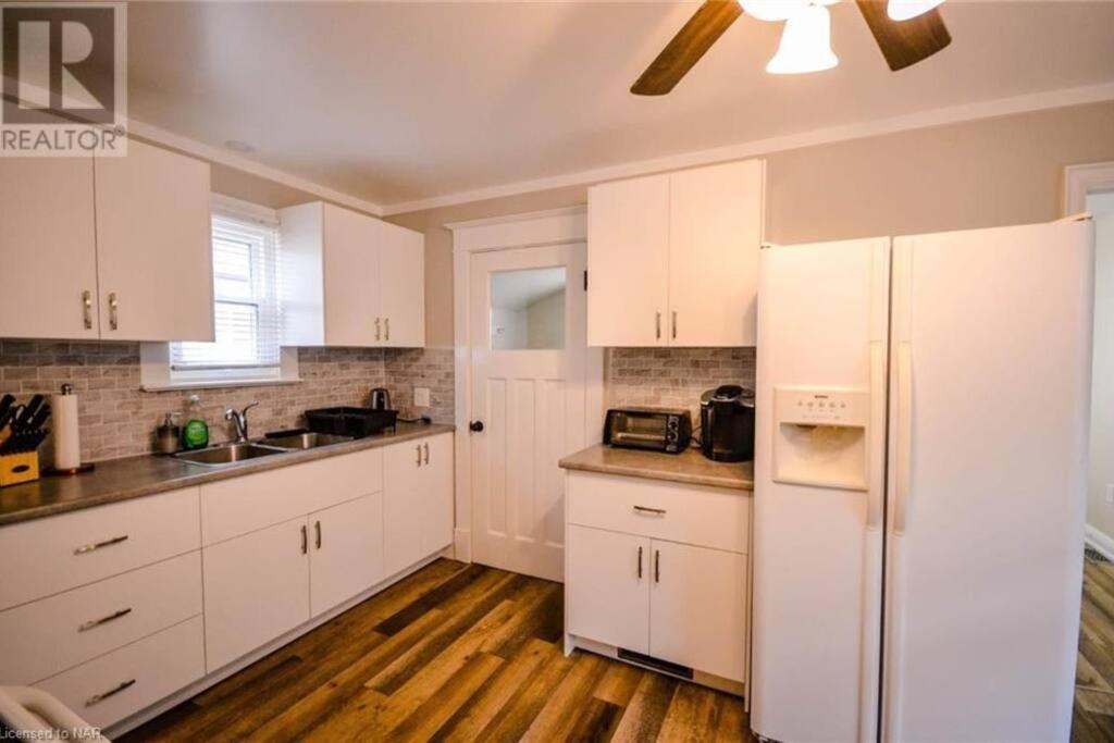 Cozy 3 Bedroom Downtown Cottage With Complimentary Breakfast Delivered Daily To The Rental Niagara Falls Ngoại thất bức ảnh