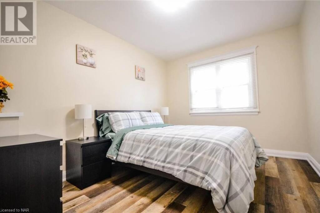 Cozy 3 Bedroom Downtown Cottage With Complimentary Breakfast Delivered Daily To The Rental Niagara Falls Ngoại thất bức ảnh