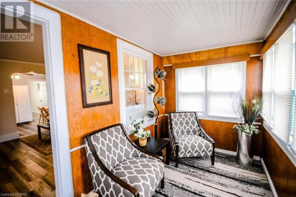 Cozy 3 Bedroom Downtown Cottage With Complimentary Breakfast Delivered Daily To The Rental Niagara Falls Ngoại thất bức ảnh